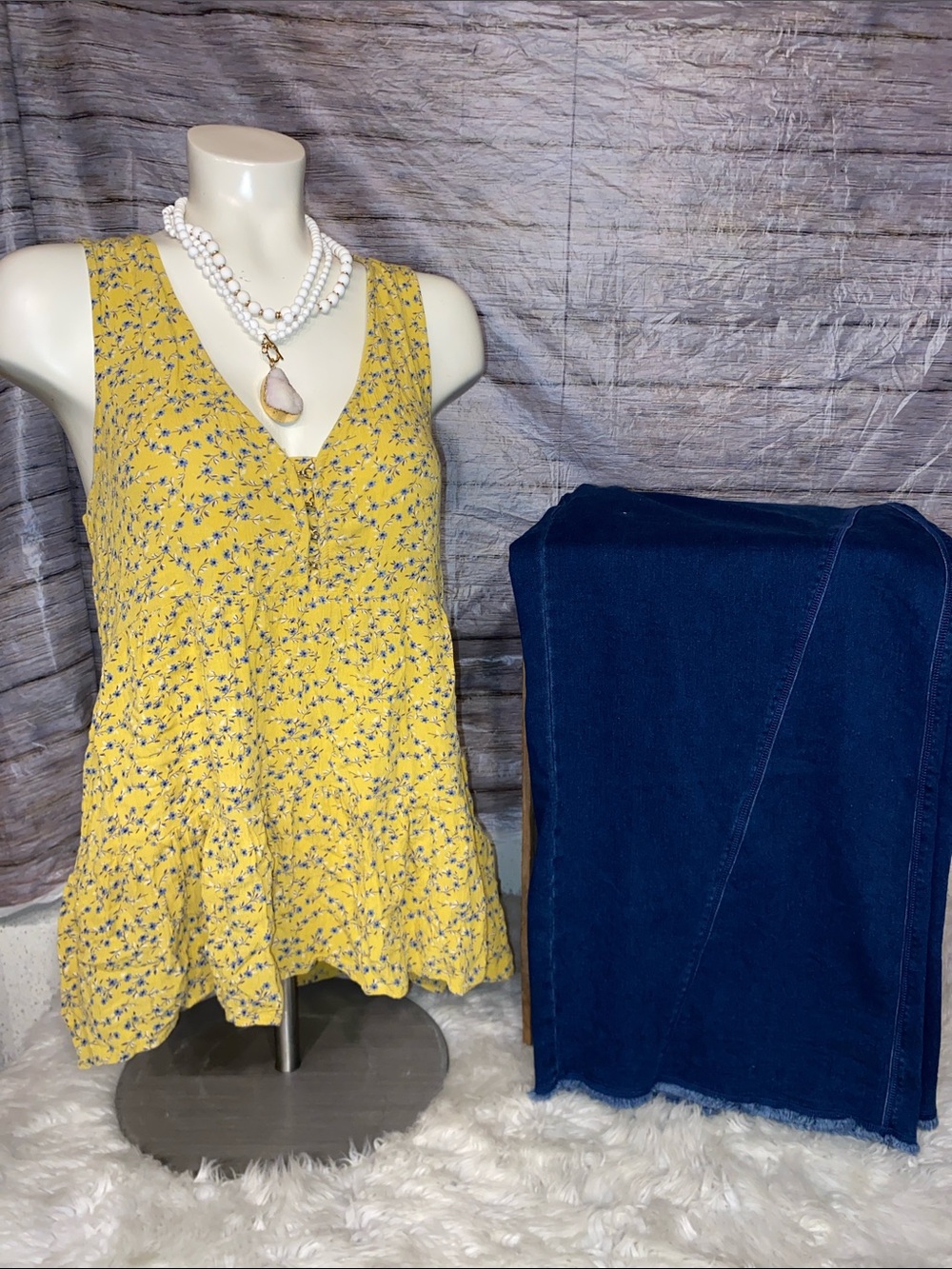 American Eagle Outfitters Floral V-Neck High Low Tank Top With Cut Out Back